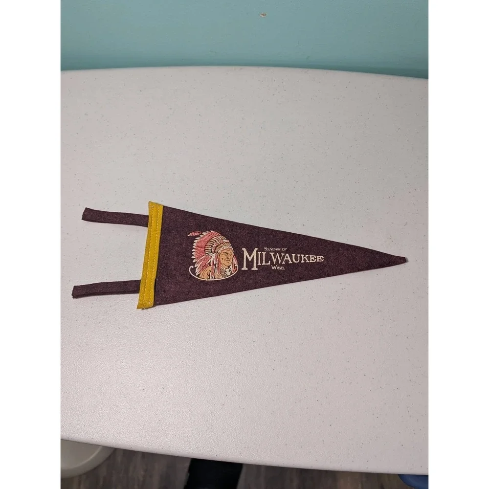 Souvenir Of Milwaukee Felt Pennant 12